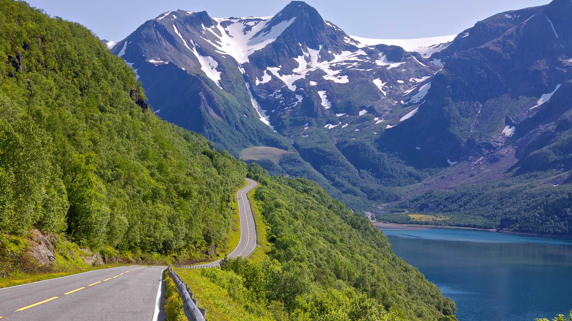 travel packages to scandinavia