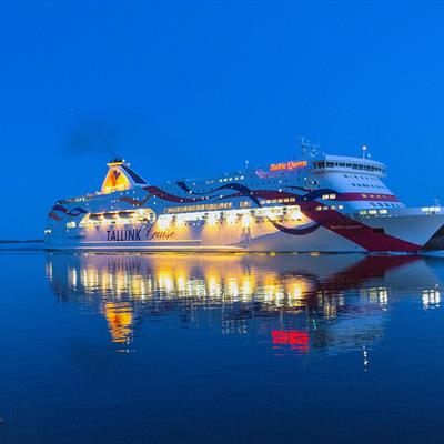 Baltic Queen at night - Tallink Silja line ©AS Tallink Grupp